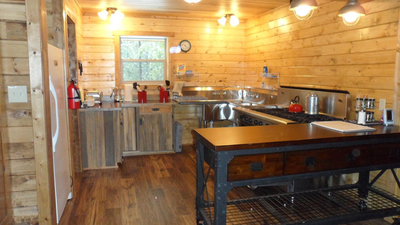 Sugar Loaf Lodge & Cabins Anaconda Exteriör bild